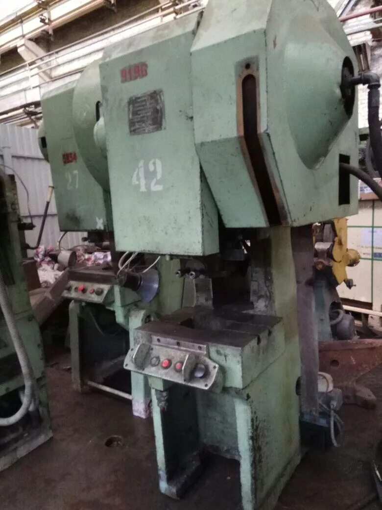 Гладильный пресс кп-515. Пресс чеканочный кривошипно коленный. Kp120. Пресс гладильный вязьма лпр 208. Пресс чеканочный 4000.