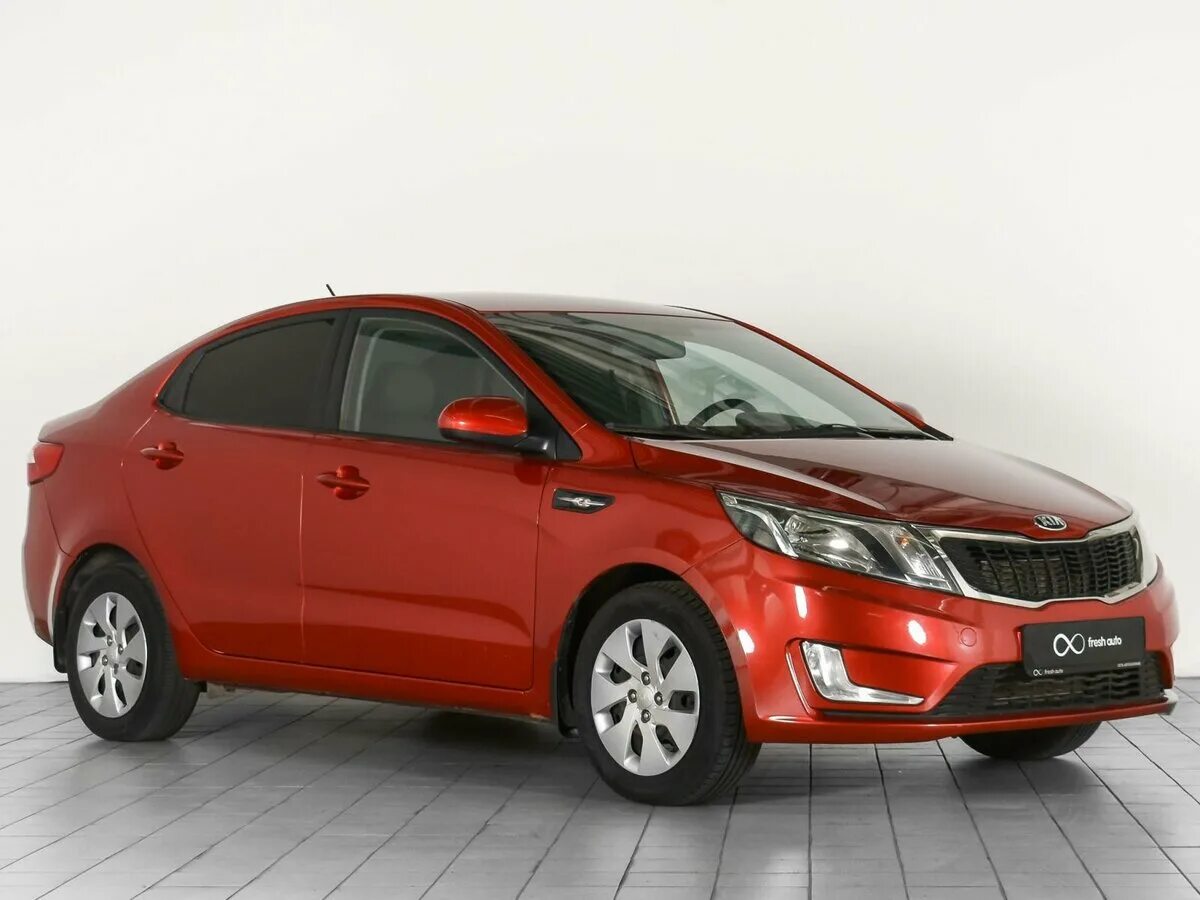 3 июня 2013 г. Kia Rio 3 2013. Kia Rio 2013. Киа Рио 2013 красная седан. Киа Рио 2013г хэтчбек.