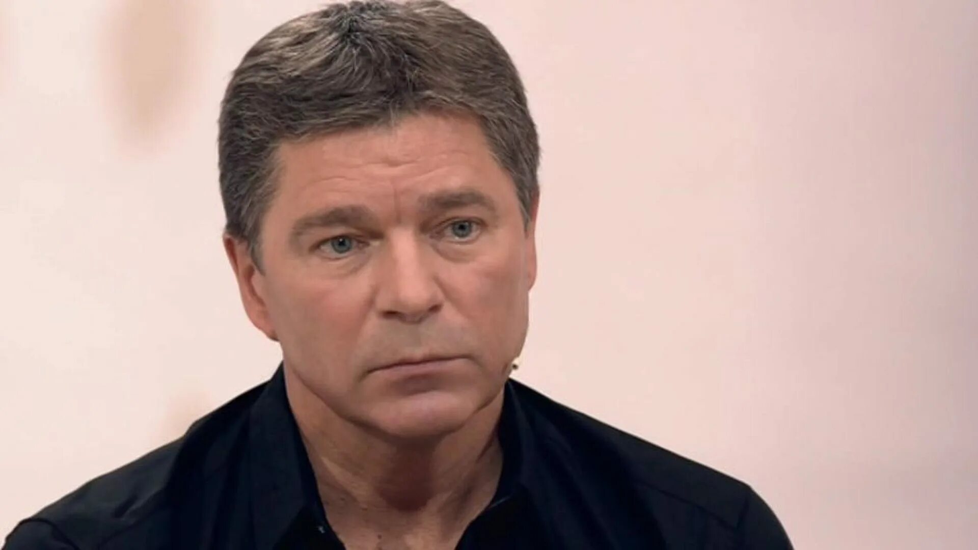 актер моховиков