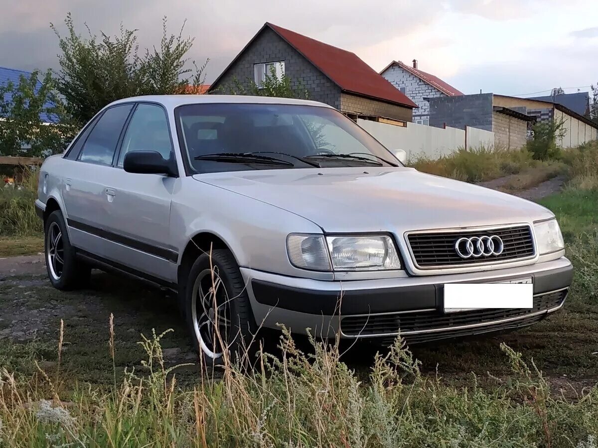 ауди 80 белая. Audi 100 c4 red. ауди 100 с4 вишневая. ауди 1991 года выпуска. Audi 100 c4 серебристая.