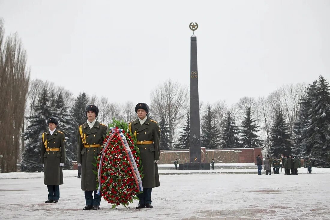 Курская область почти освобождена. Мемориал памяти Курск. Мемориал Победы Курск.