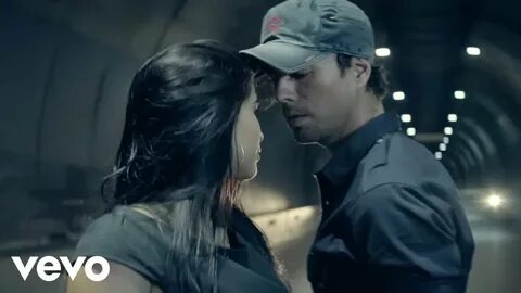 Bailando enrique