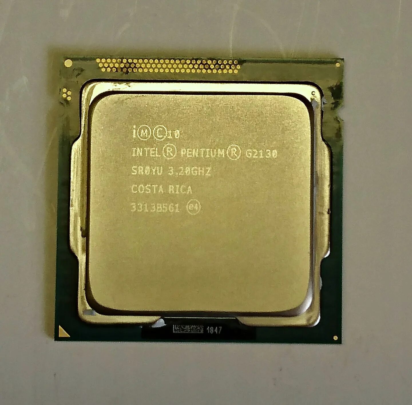 Интел коре пентиум. Intel Pentium g2130. Intel Pentium Gold g6405. Процессор Intel Pentium Gold g6405 OEM. Процессор пентиум 2.