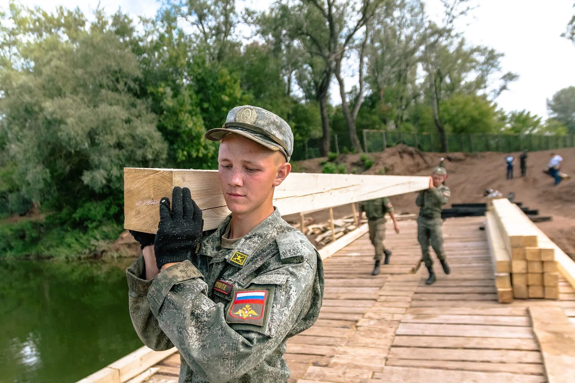 Военное новости читать. Мост восстановили военные. Военные восстанавливают. Самара армия. Войсковая часть 29666.