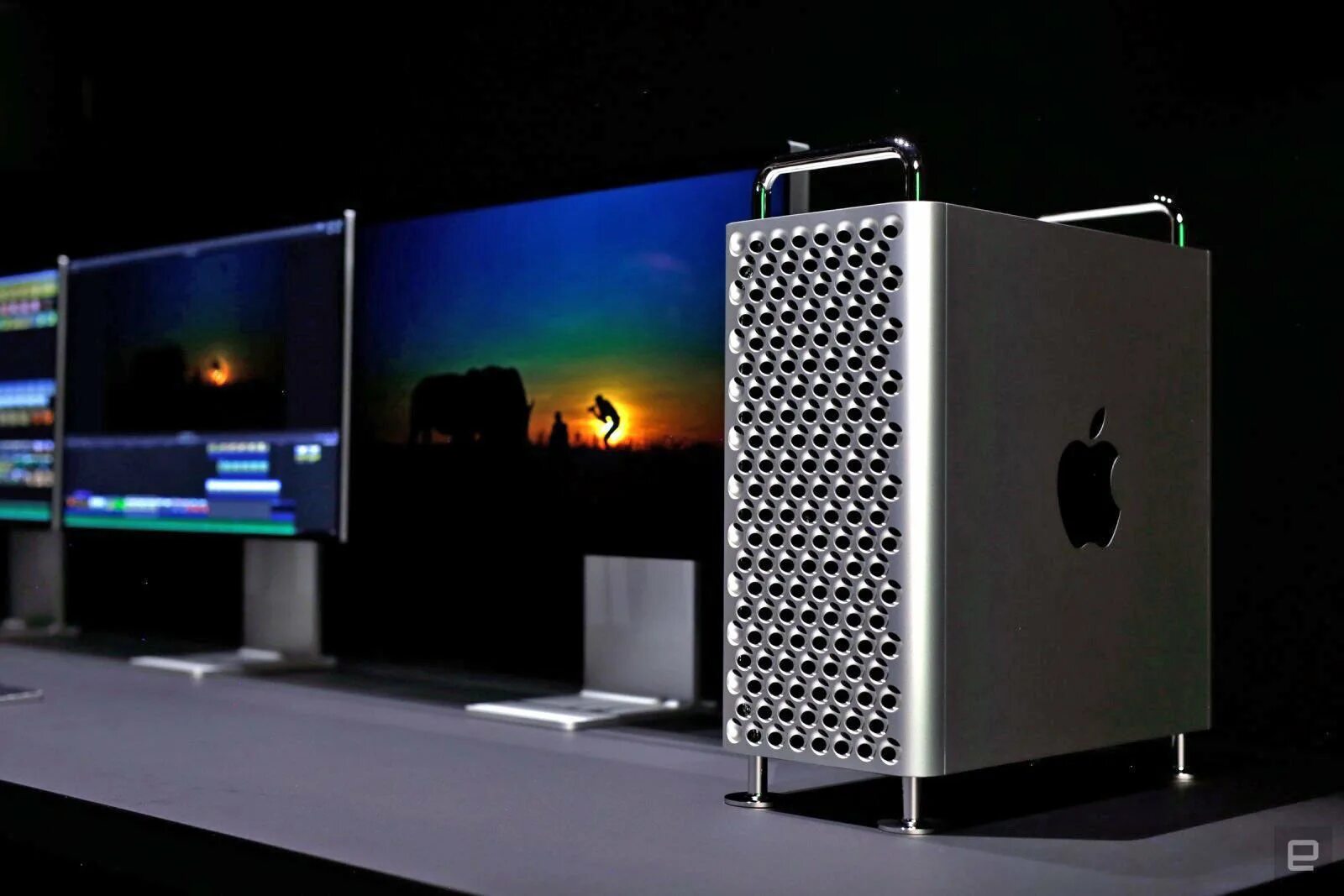 Самый дорогой экран. Компьютер Apple Mac Pro Pro 2019. Mac Pro 2022. Apple Mac Pro 2022. Apple Mac Pro 2021.