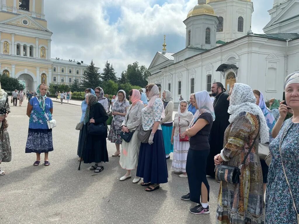 Паломники в Муроме. Муром Дивеево. Муром-Дивеево экскурсия. Паломники в Муроме 2018 год. Паломничество в дивеево