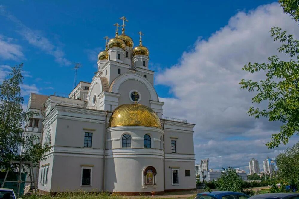 Храм Николая Чудотворца Екатеринбург. Храм во имя святителя Николая Чудотворца Екатеринбург. Никольский храм Екатеринбург Куйбышева. Храм Николая Чудотворца в Екатеринбурге на Куйбышева.