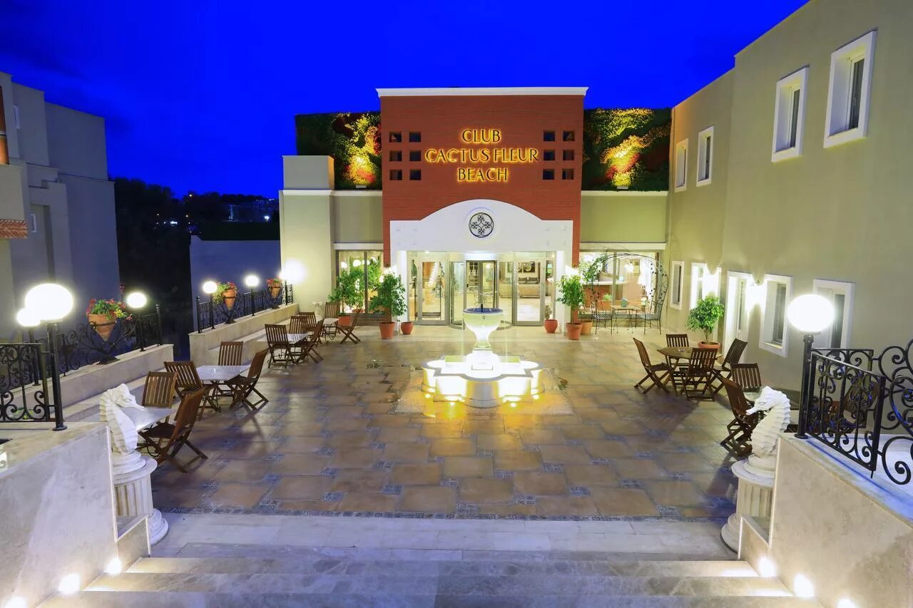 Cactus beach 4. Отель Кактус Бодрум. Кактус Флер Бич Бодрум. Cactus fleur Beach Club 4 Турция Бодрум. Клаб Кактус Флер Бич.