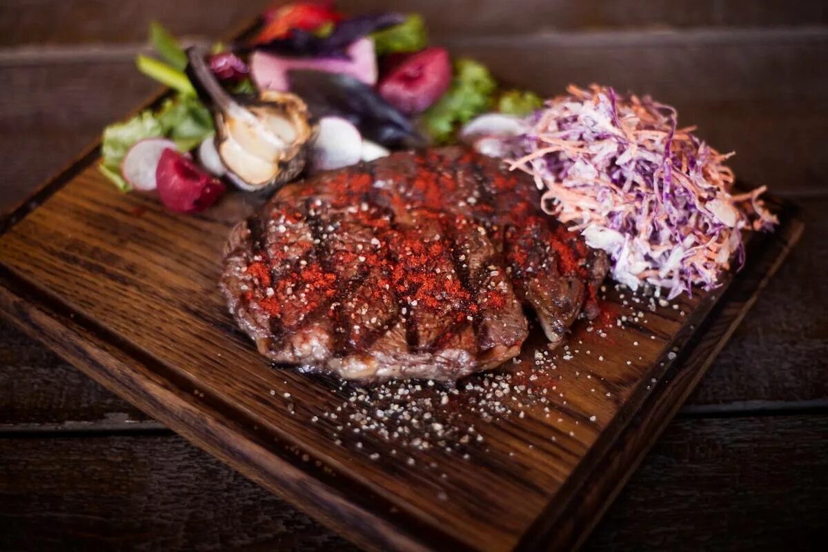 Стриплойн фермерский бычок мираторг. Рибай фермерский бычок. Толстый край фермерский бычок мираторг. Стейк говяжий мираторг black angus рибай 320г. Мираторг striploin.