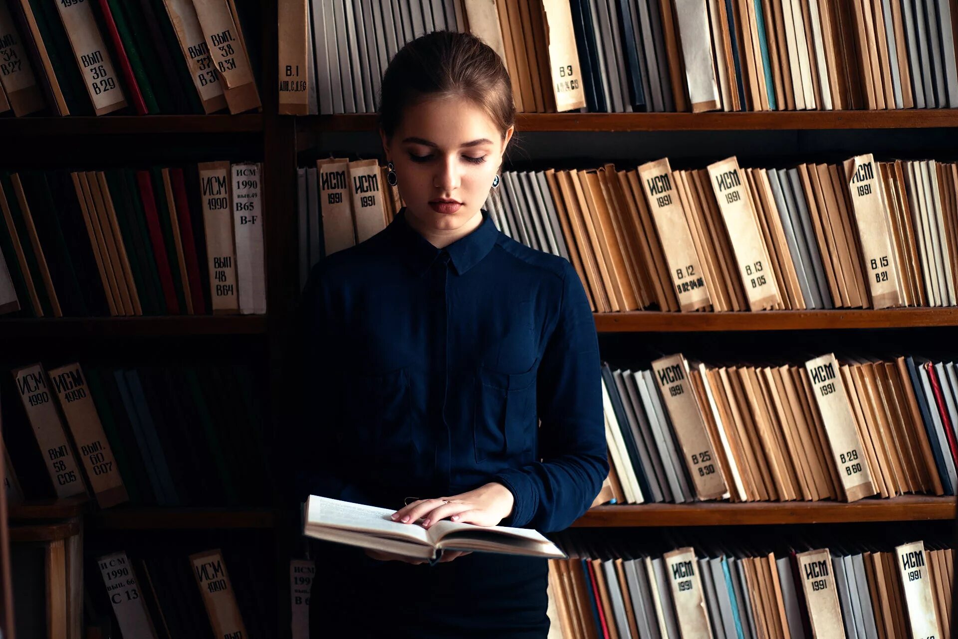 Книжная девочка сколько