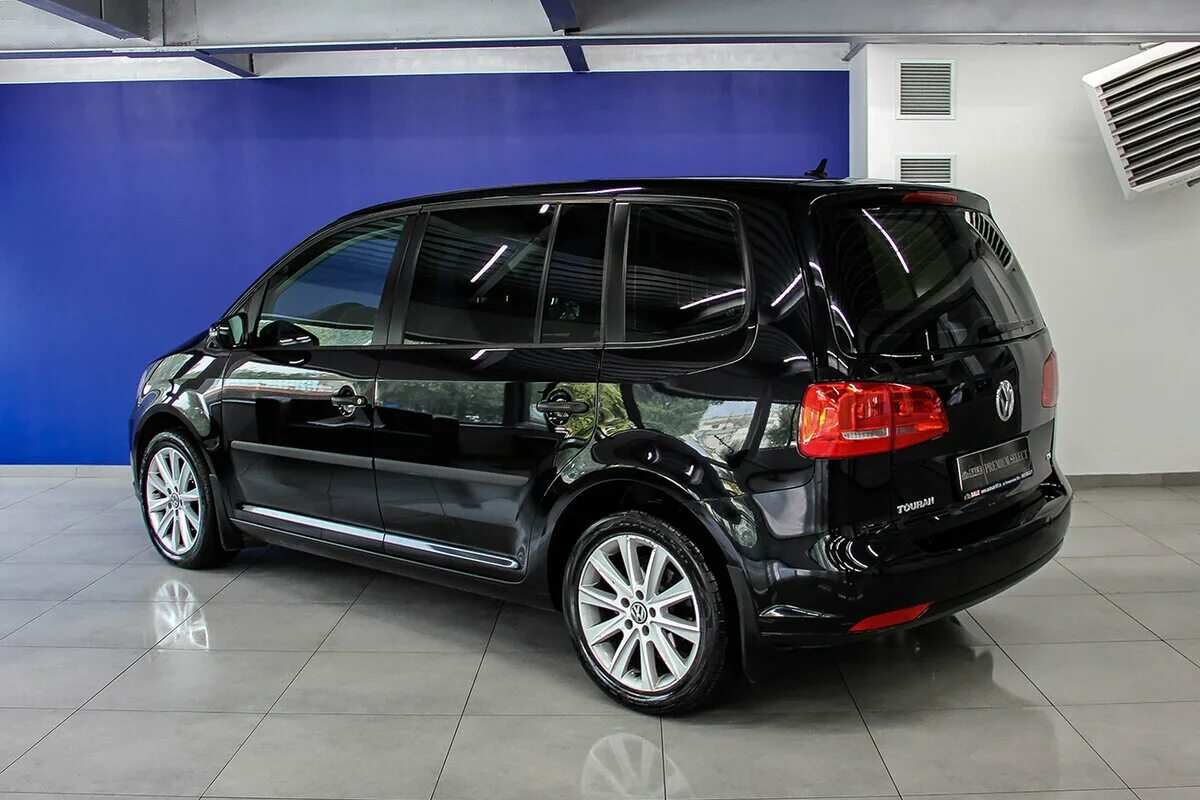 Touran 2012. Volkswagen touran 2012. Vw touran 1. Volkswagen туран 2012. фольксваген туран серый.