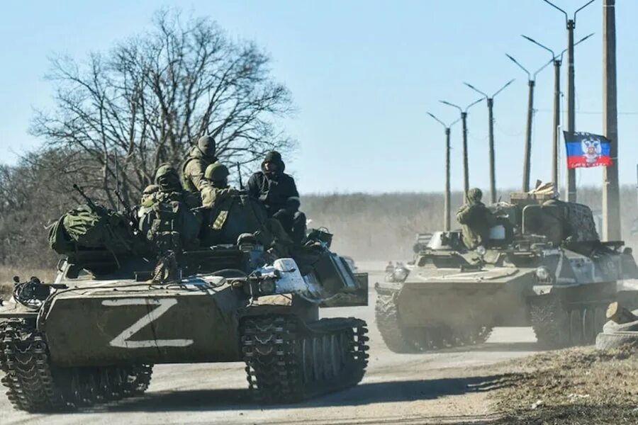 Отправят ли войско украине. Российские войска. Войска Украины. Российские войска в Киеве. Российская армия на Украине.