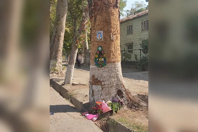 Не смотря на то, что дама не хотела этого, после жесткого уссывона она все же осталась довольна