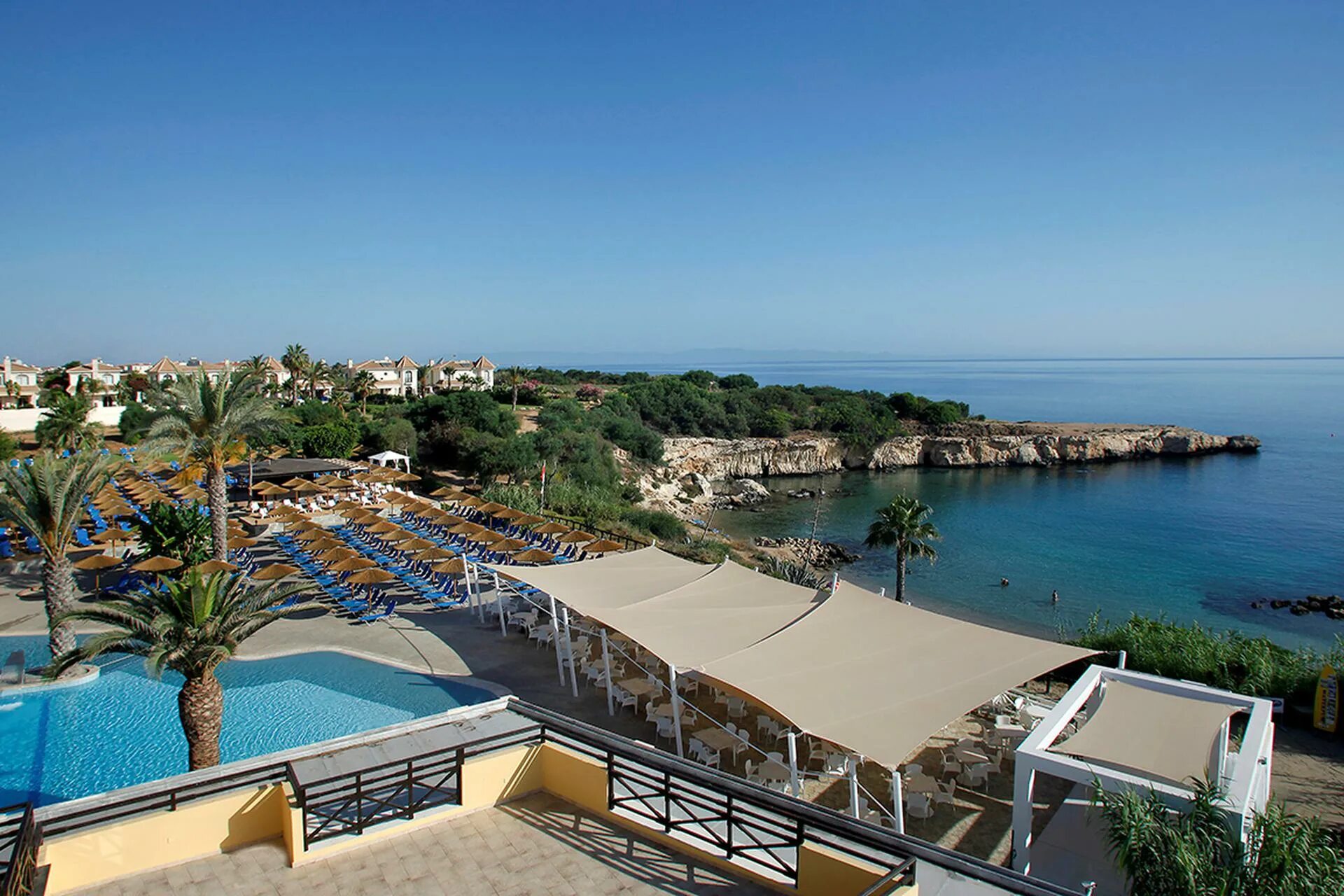 Beach village 4. Малама Кипр Протарас. Malama Beach Кипр. Кипр отель Malama Beach Holiday Village 4*. Отель Малама Протарас.