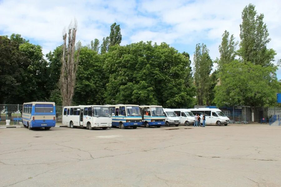 Сайт автовокзала севастополь. Центральный автовокзал Севастополь. Автовокзал Севастополь, Севастополь, Вокзальная улица, 11. Автостанция Севастополь 2000. Автовокзал Севастополь фото.