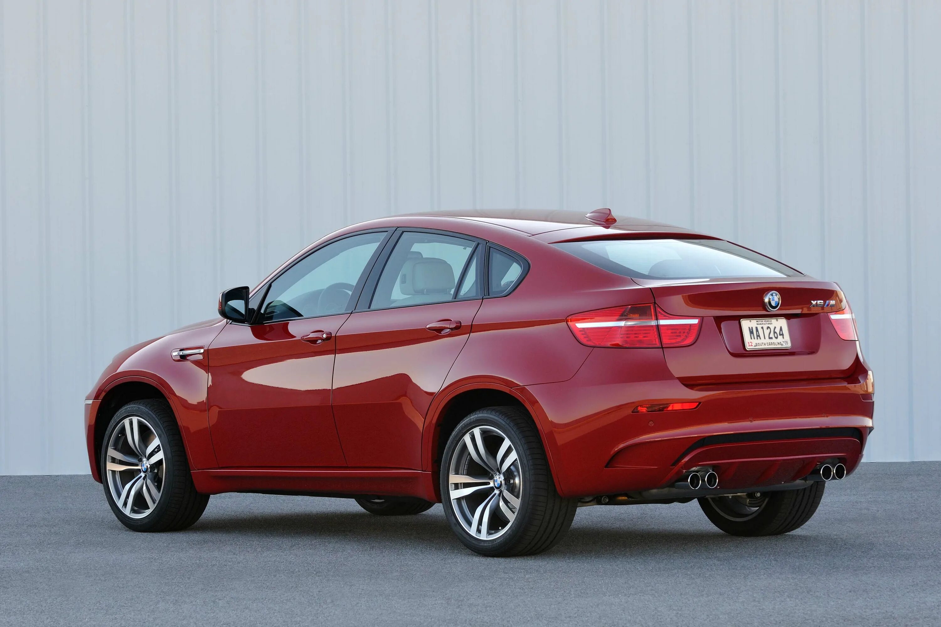 BMW x6 технические характеристики. Жрг х.