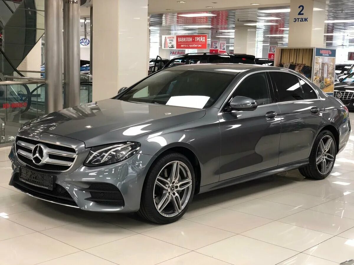 Купить мерседес е 213. Mercedes Benz e class w213. Мерседес w213 серый. Mercedes e200 w213 2018. Мерседес е200 серый.