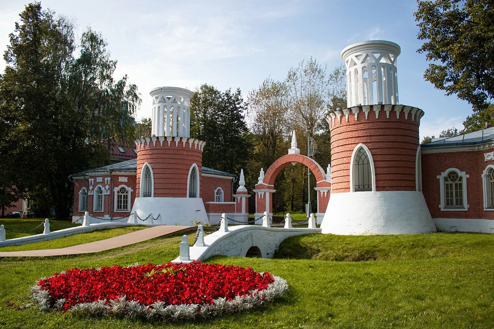 Воронцовский парк воронцовский парк 3 фото. Воронцовский парк в Москве. Усадьба воронцово Быково. Усадьба воронцово архитектура. Воронцовский парк парк Быково.