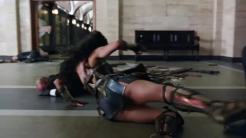 Enter Wonder Woman Zack Snyder's Justice League 4k, HDR - YouTube.
