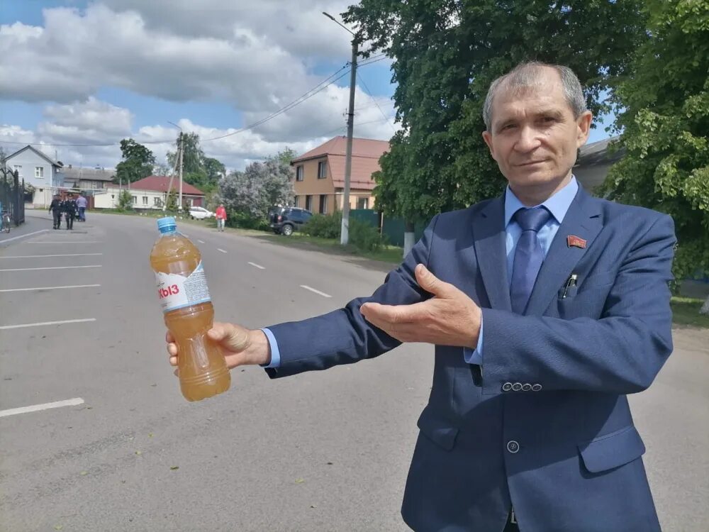 Написать гусеву. Гусев губернатор Воронежской области. Глава Борисоглебска. Борисоглебск Старособорная площадь. Борисоглебский блокнот.