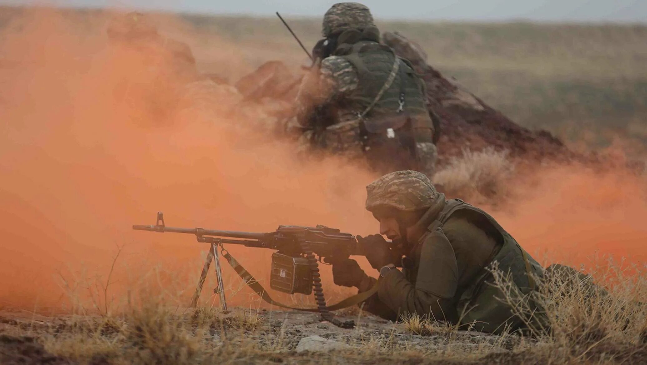 Боевые стрельбы взводов. Боевая стрельба. Боевые стрельбы в армии. Взвод на войне