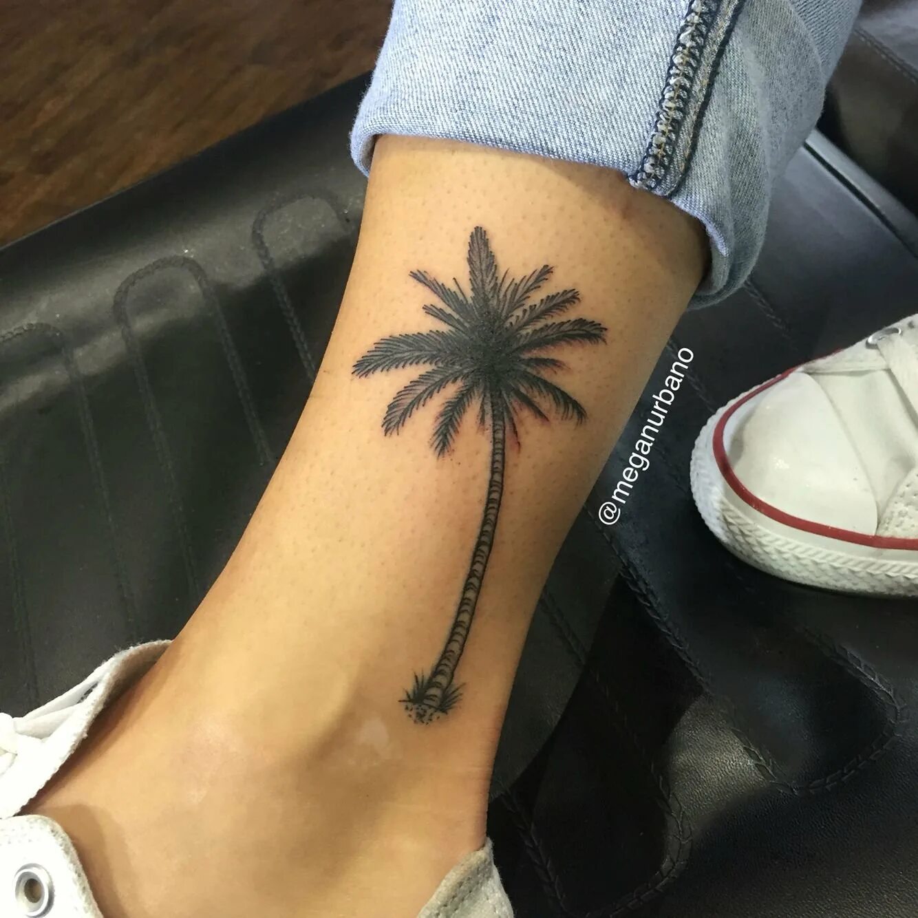 Тату пальма. Тату пальма на руке. Тату пальма мужская. Тату пальма. Тату пальма.
