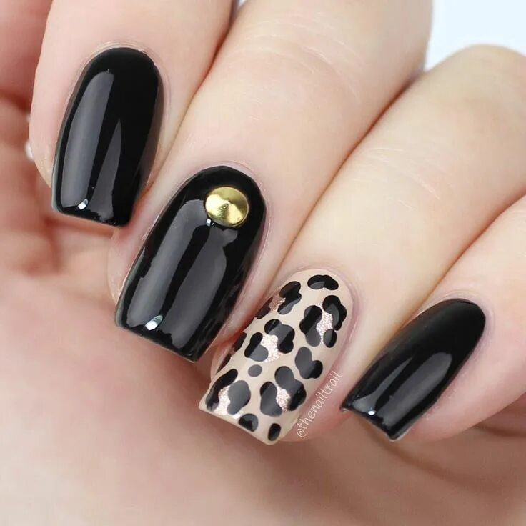 Леопардовые ногти. Маникюр черный с леопардовым. Френч леопардовый 2022. Маникюр черный с леопардовым. Черный маникюр с принтом.