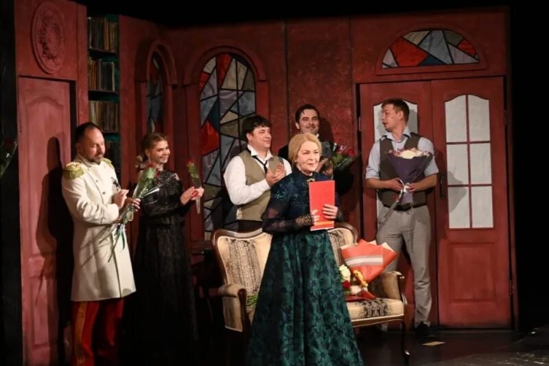 Театр елец. Театральный бенефис. Театр бенефис елец. Московский драматический театр «бенефис». Бенефис театр колдунья высшего разряда.