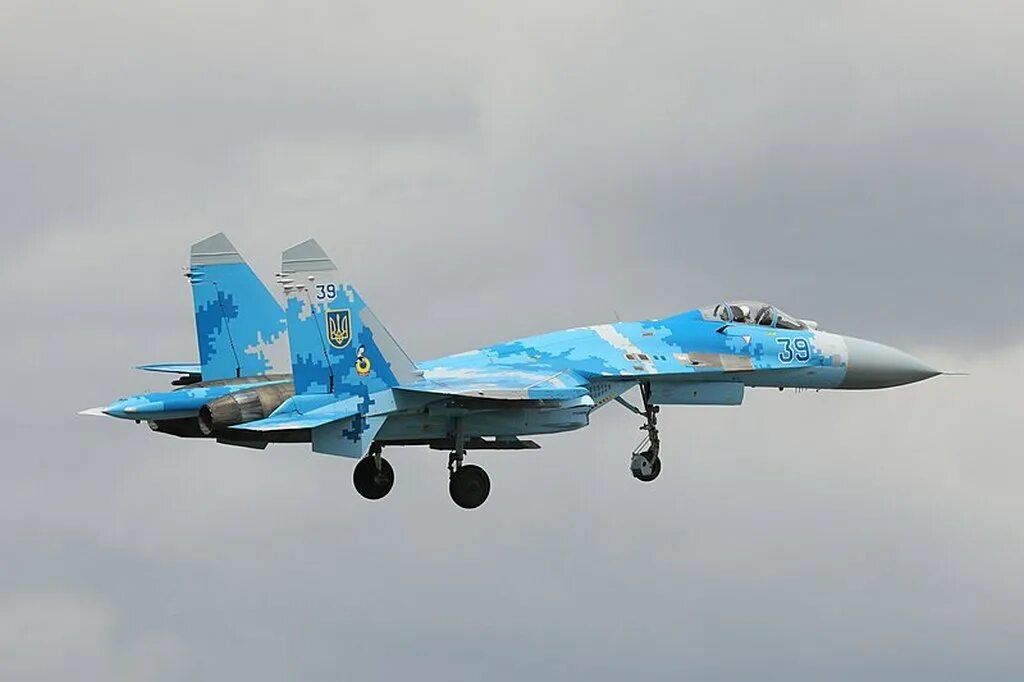 Ввс украины. Су-27 ВВС Украины. Су-27 истребитель Украина. Су27 самолет Украина. Су-27 воздушных сил Украины.