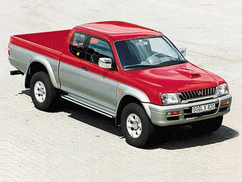 Mitsubishi l200 2005. Митсубиси л200 1 поколение. Mitsubishi l200 1996. Мицубиси л200 2005. Митсубиси л200 3 поколение.