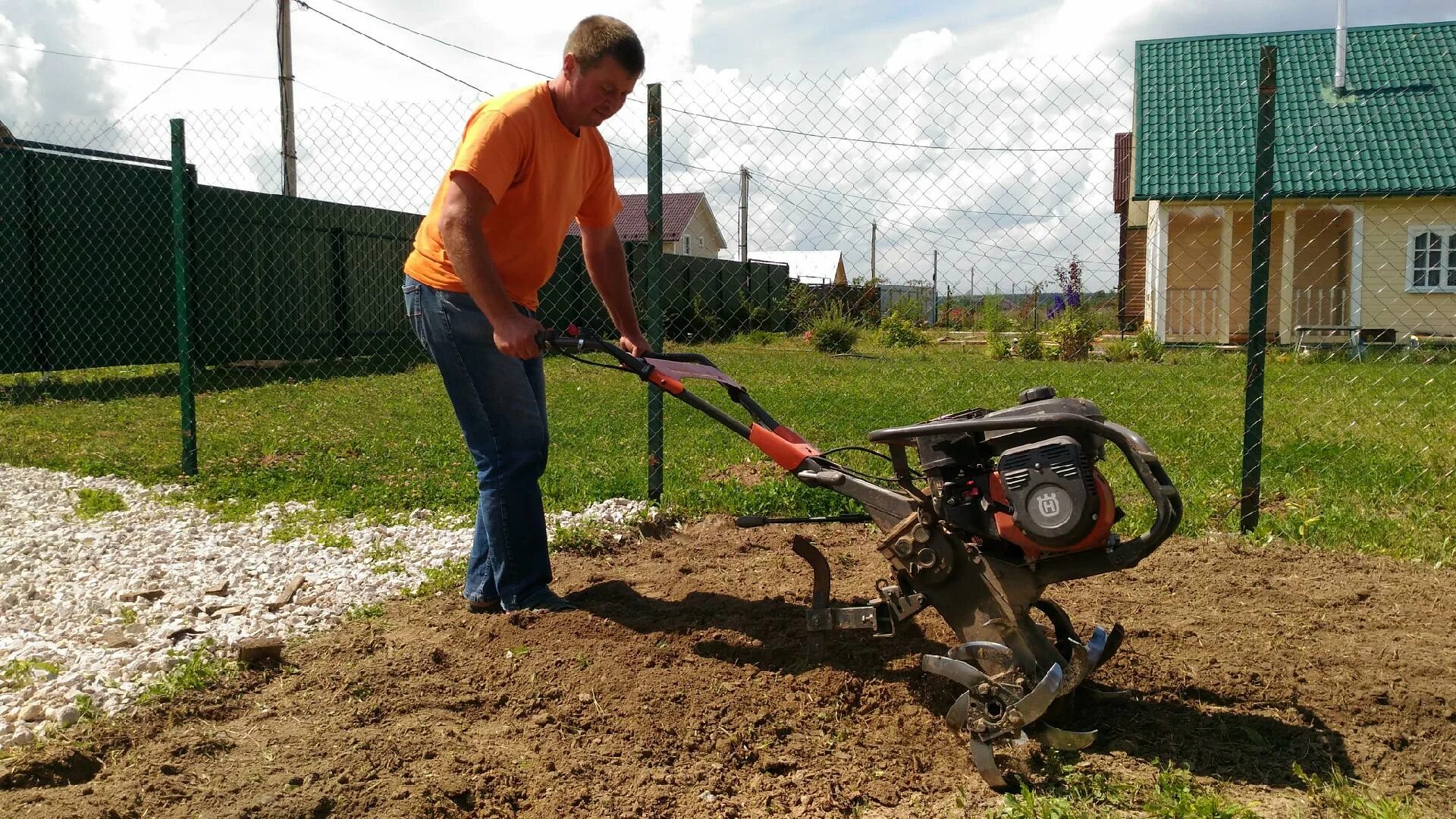 Культиватор викинг 685. 1. Перепашка земли мотоблоком. Вспашка огорода фрезой. Мотоблок вспашка.