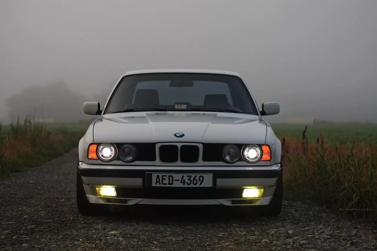 Е34 узкая. BMW e34 540i. BMW 525 e34. BMW e34 520. БМВ е34 525i.