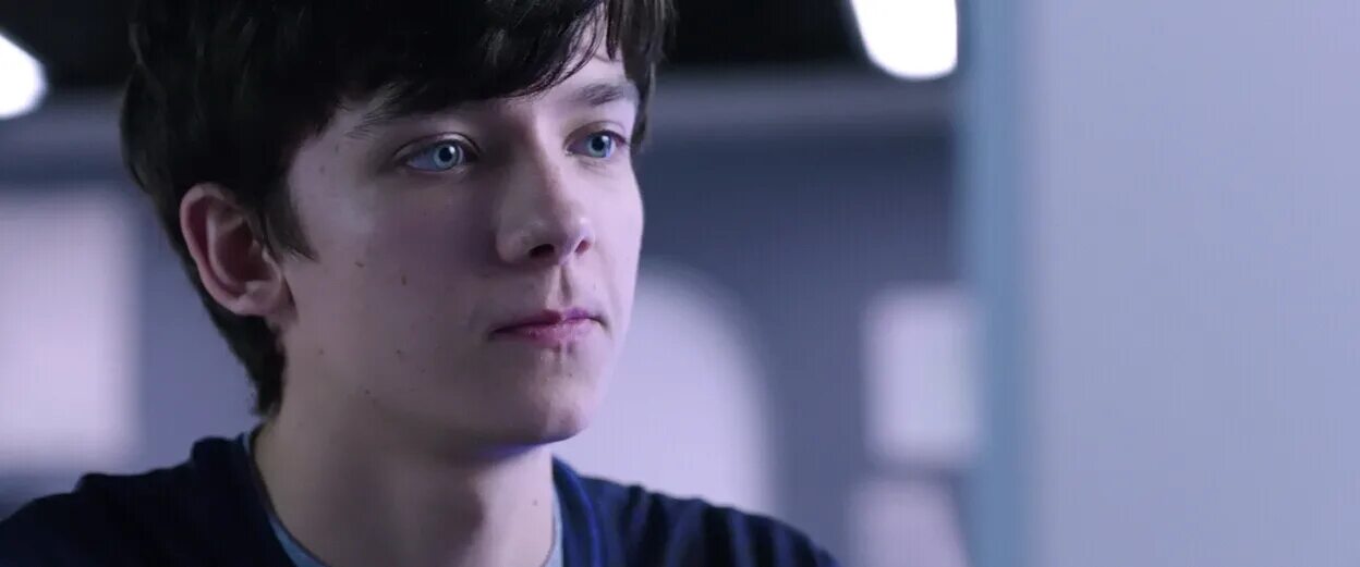 Космос между нами гарднер. Талса космос между нами. Asa butterfield hades 2. Гэри олдман космос между нами. Аса 2017.