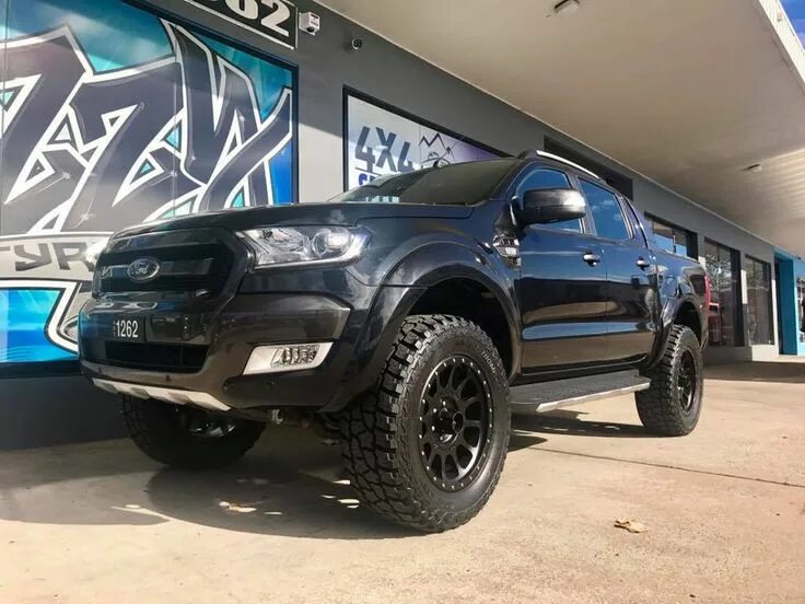 Ford ranger f150 kid. Форд рейнджер шины. Ford ranger raptor chip. Форд рейнджер 2013. Форд рейнджер шины.