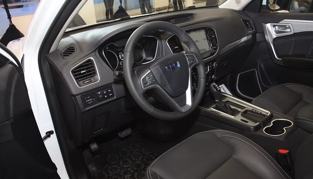 Geely emgrand 7 новый. Geely emgrand ec7 2014. Джили эмгранд 7 комплектации. Geely emgrand ec7 салон. Geely emgrand 7.