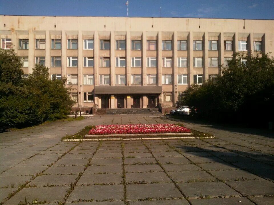 Социальное управление первомайского. Администрация Первомайского района Мурманска. Администрация Первомайская город Мурманск. Мурманск Соцзащита Первомайского округа. Кольский проспект 129/1 Мурманск.