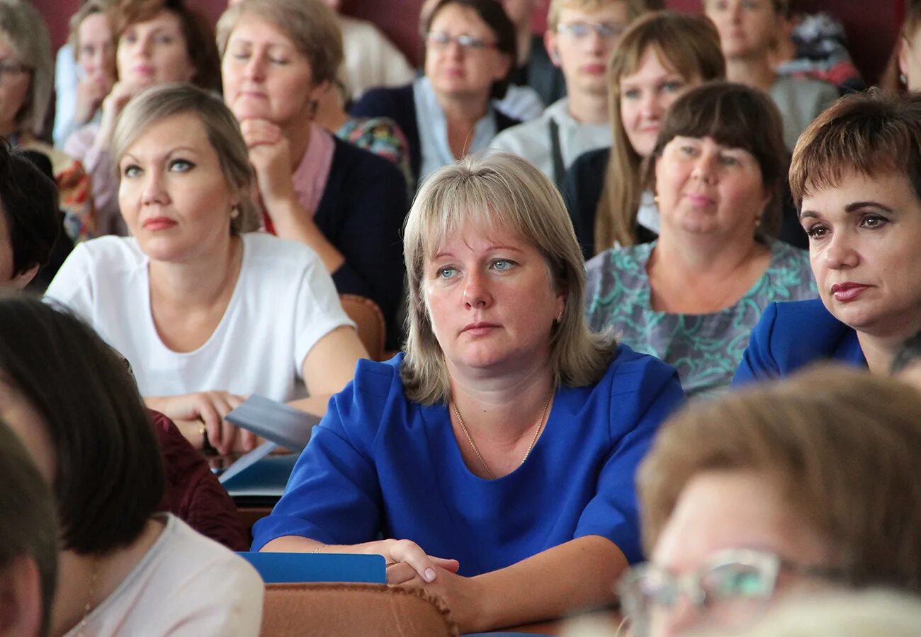 1 Съезд работников образования в 2000г. Министерство образования фото сотрудников. I съезд работников АПК 1986. Управление образование НСО.