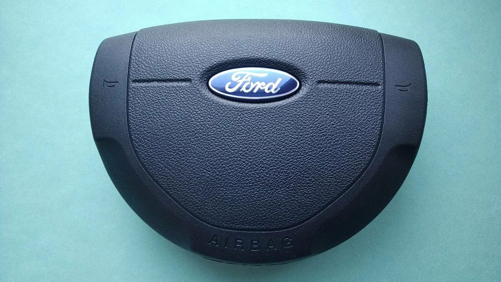 Накладка подушки безопасности. Руль Ford Fusion 2006. Крышка airbag Mondeo 4. Ford airbag. Подушка безопасности Форд Транзит 2018.