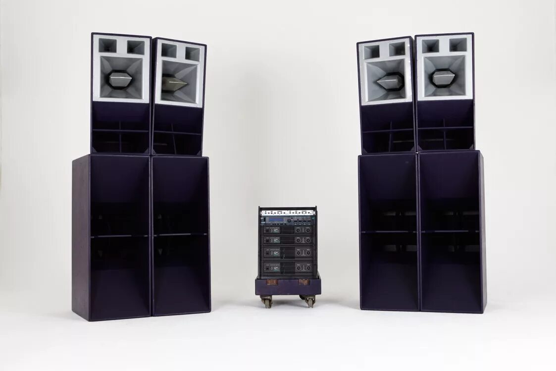 Function one. Funktion one r1. акустическая система funktion-one r5e. turbosound funktion one. function one акустика.