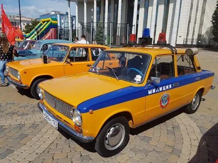 Милицейская машина