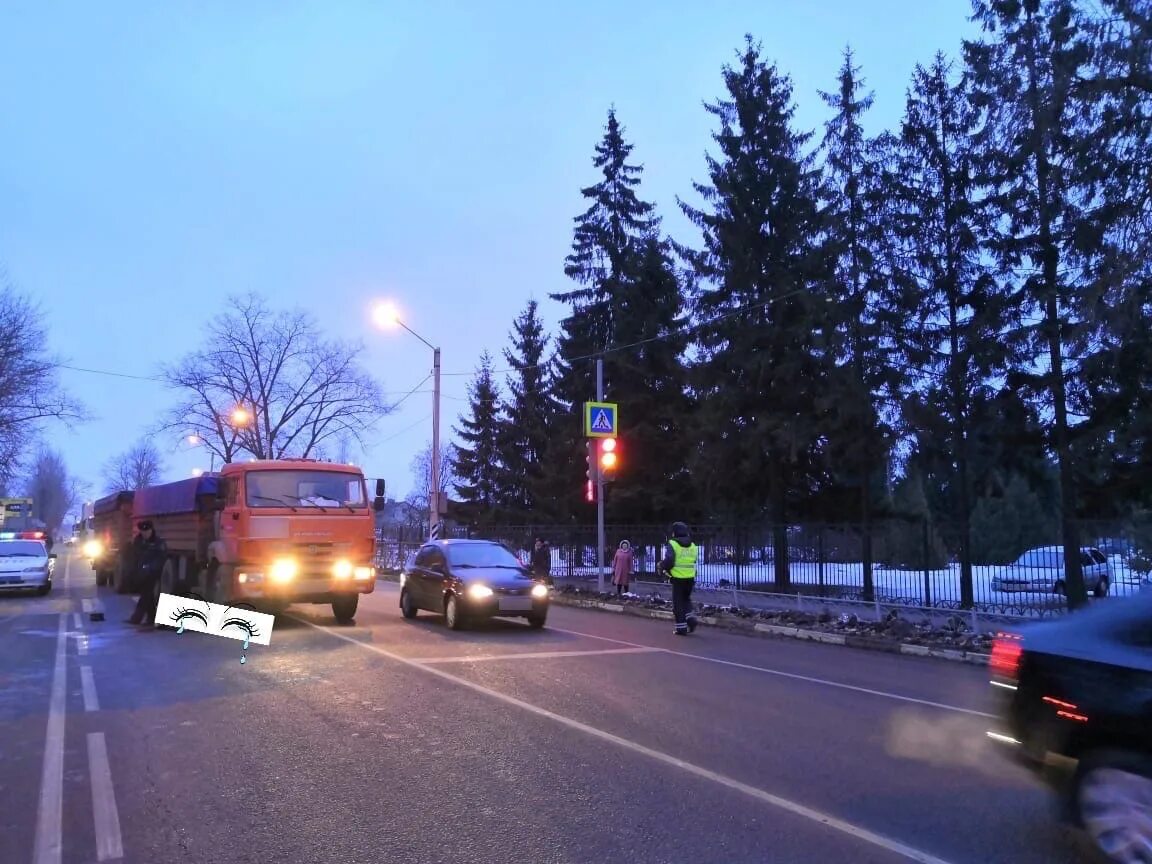 Брянские новости сегодня карачев. Авариев Карачеве. Происшествия Карачев Брянской области. Дорожное происшествие трасса Брянск Карачев.