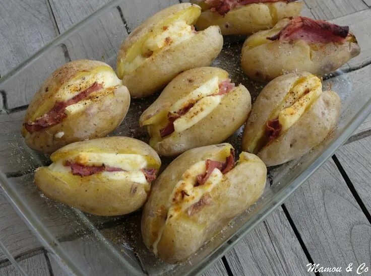 Запеченный молодой картофель с ветчиной - кулинарный рецепт