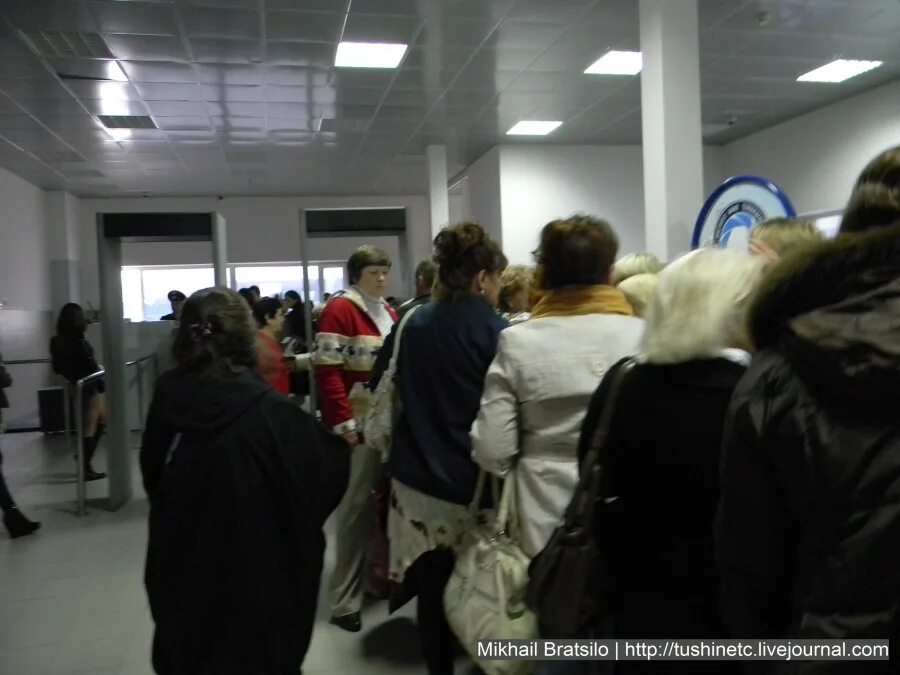 Останкино массовка. Останкино массовка. День рождения останкинской башни 5 ноября. Вечерний ургант студия. Останкино массовка.