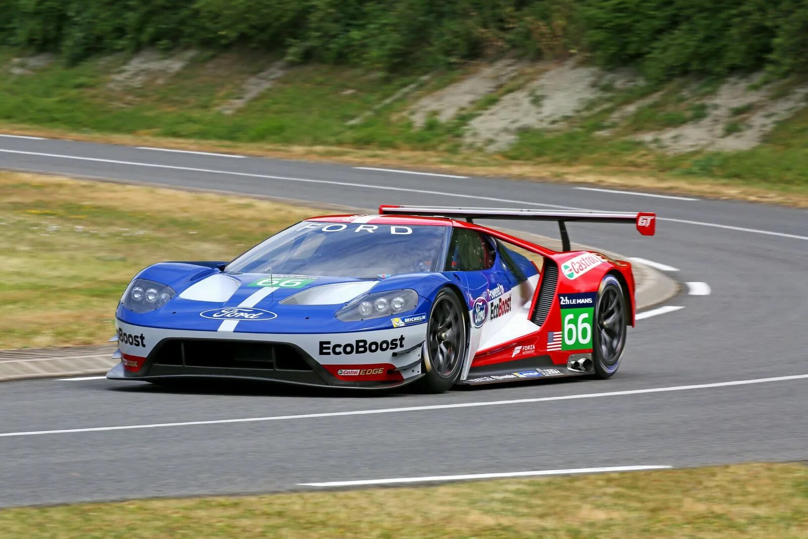 Феррари 296 gt3. Gt3 гонки. Porsche gt3 race. Ford gt gt3. Гоночный форд мустанг.