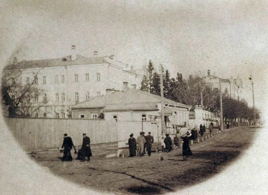 штаб надеждина в рязани. малая покровская улица. штаб надеждина в рязани. штаб надеждина в рязани. костюмер ансамбля березка.