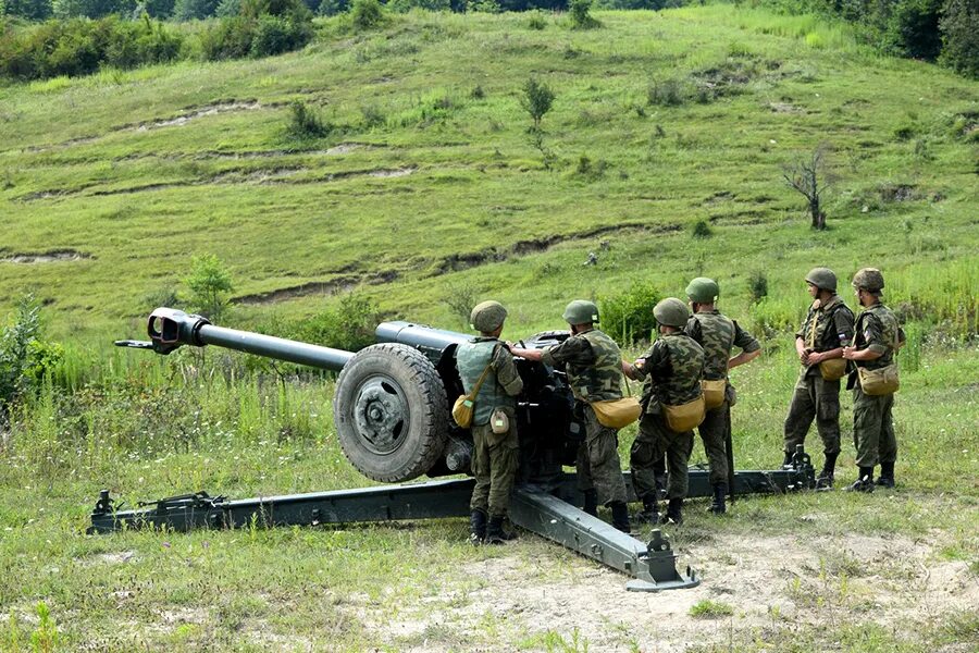 Гаубица д30 ВДВ. Сухопутные войска РФ артиллерия Мста. Наземная артиллерия. Артиллерия Абхазия.