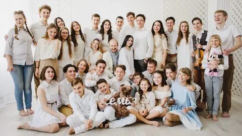 В хореографической студии 35 учеников среди них