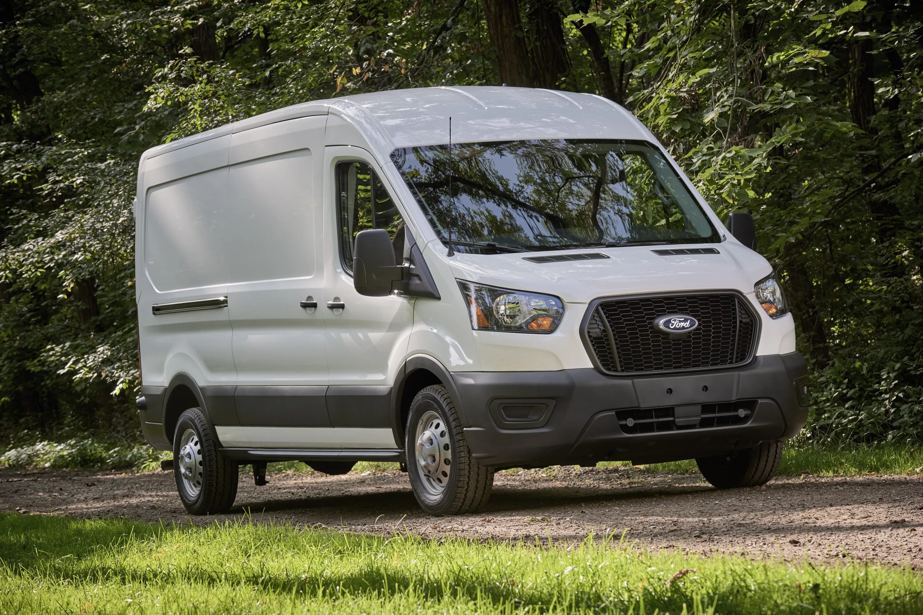 Ford transit 2021 год. Ford transit 2021 год. Новый форд транзит 2022. Форд транзит фургон 2021. Ford transit 2022.