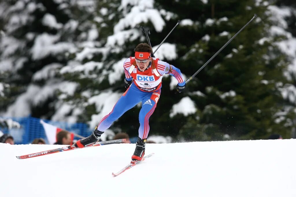 Зимние спортсмены. Кристина Павлушина биатлон. Беговые лыжи Biathlon. Madshus лыжи биатлон. Зимние виды спорта лыжные гонки.