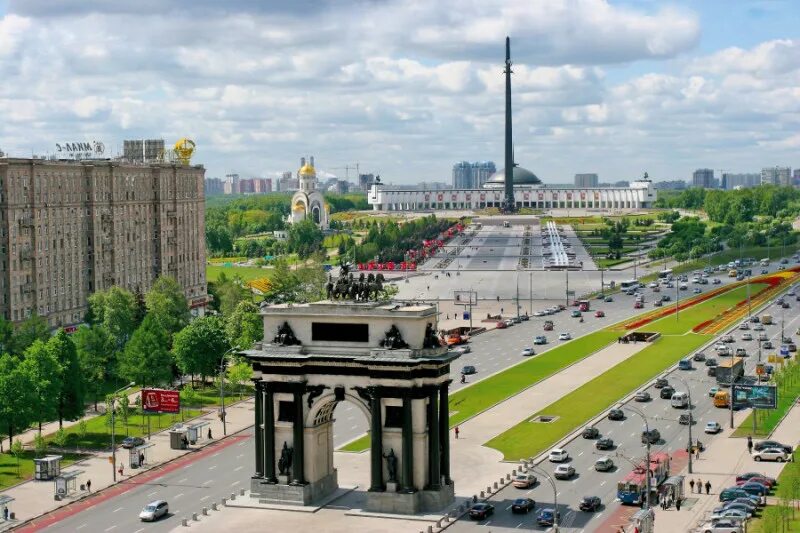 Москва метро на поклонной горе. Кутузовский проспект Поклонная гора. Парк Победы, Москва, Кутузовский проспект. Кутузовский проспект арка Поклонная гора. Кутузовский проспект площадь Победы.